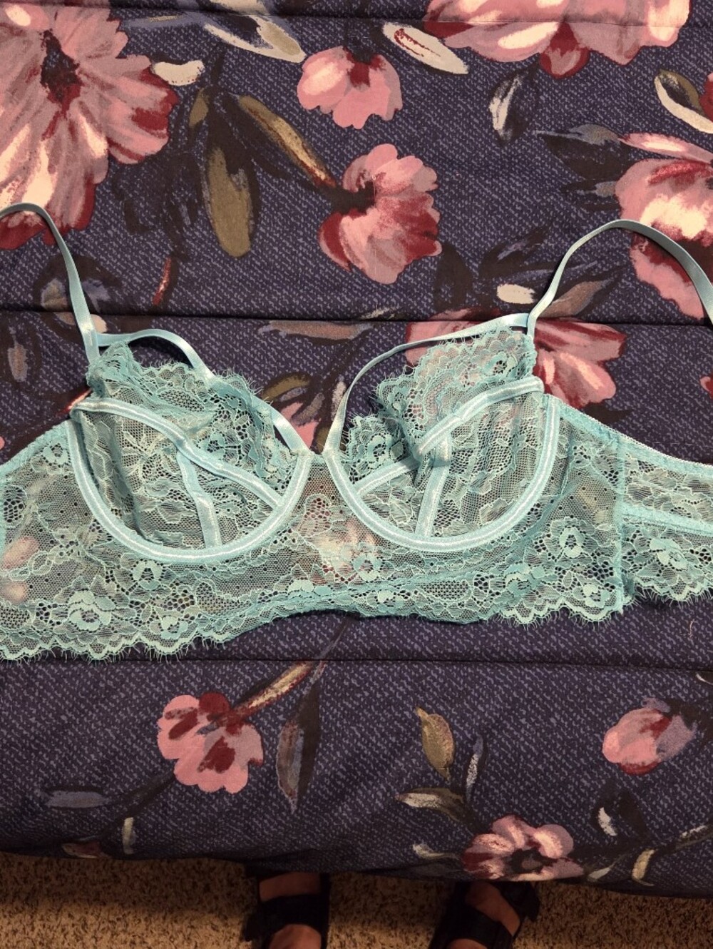Lace Underwire Bralette in Light Teal